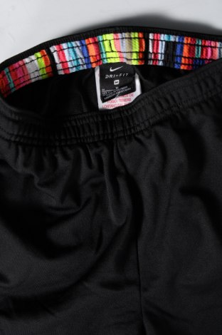 Kinder Sporthose Nike, Größe 8-9y/ 134-140 cm, Farbe Schwarz, Preis 24,50 €