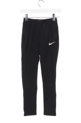 Детско спортно долнище Nike, Размер 8-9y/ 134-140 см, Цвят Черен, Цена 44,00 лв.