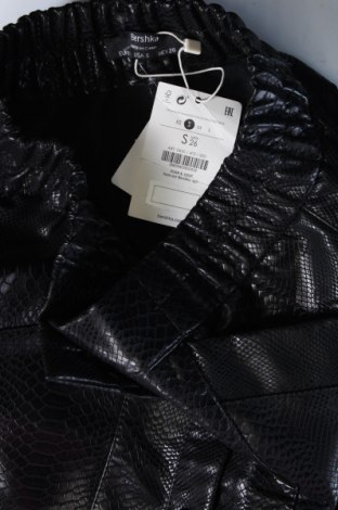 Lederrock Bershka, Größe S, Farbe Schwarz, Preis € 15,98