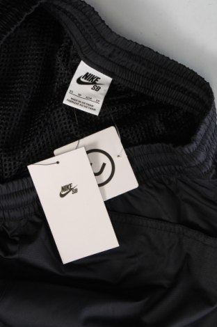 Costume de baie pentru bărbați Nike, Mărime XS, Culoare Negru, Preț 223,68 Lei