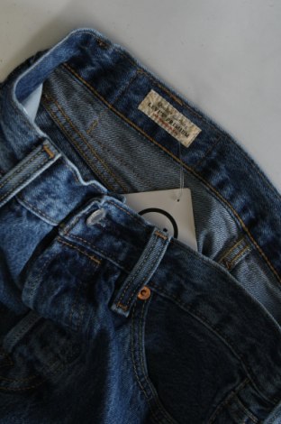Herren Jeans Levi's, Größe S, Farbe Blau, Preis 28,37 €