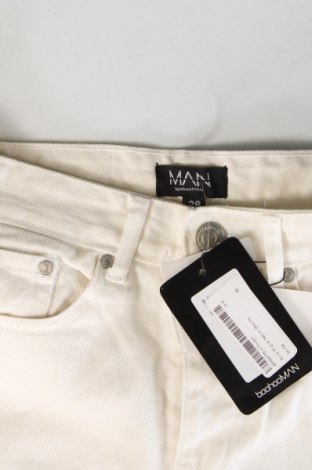 Ανδρικό κοντό παντελόνι Boohoo, Μέγεθος S, Χρώμα Λευκό, Τιμή 6,19 €