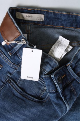 Ανδρικό κοντό παντελόνι Mango, Μέγεθος S, Χρώμα Μπλέ, Τιμή 31,71 €