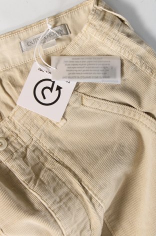 Pantaloni scurți de bărbați Outerknown, Mărime M, Culoare Bej, Preț 132,40 Lei