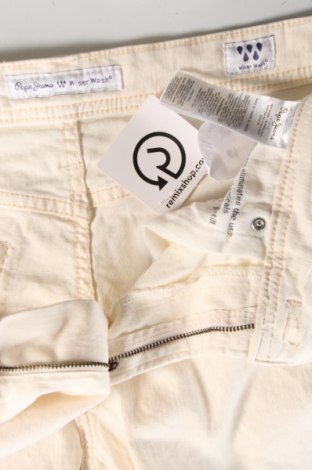 Pantaloni scurți de bărbați Pepe Jeans, Mărime M, Culoare Ecru, Preț 355,26 Lei