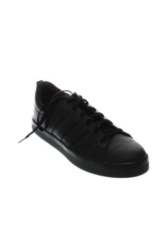 Мъжки обувки Adidas, Размер 42, Цвят Черен, Цена 89,00 лв.