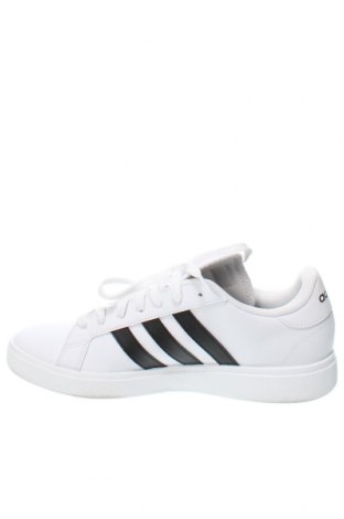 Мъжки обувки Adidas, Размер 43, Цвят Бял, Цена 89,00 лв.