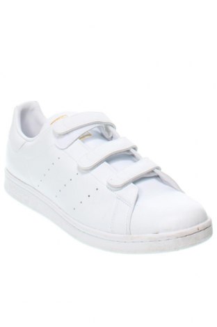 Мъжки обувки Adidas, Размер 47, Цвят Бял, Цена 64,97 лв.