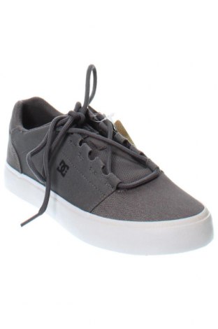 Încălțăminte bărbătească DC Shoes, Mărime 41, Culoare Gri, Preț 667,76 Lei