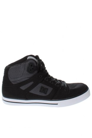 Мъжки обувки DC Shoes, Размер 48, Цвят Черен, Цена 81,20 лв.