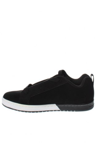 Мъжки обувки DC Shoes, Размер 50, Цвят Черен, Цена 60,90 лв.