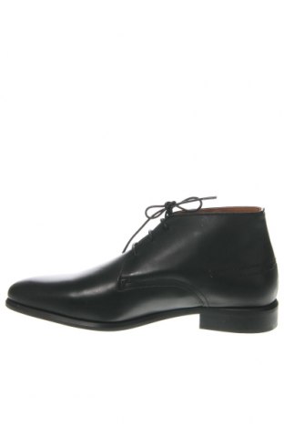 Férfi cipők
 St.Moors, Méret 45, Szín Fekete, Ár 32 981 Ft