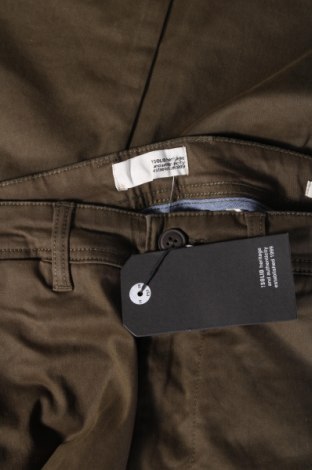 Herrenhose ! Solid, Größe M, Farbe Grün, Preis € 7,19