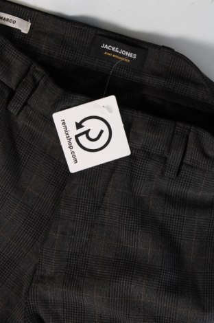 Ανδρικό παντελόνι Jack & Jones, Μέγεθος M, Χρώμα Γκρί, Τιμή 5,07 €