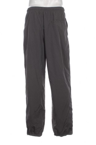 Мъжки панталон Urban Classics, Размер XXL, Цвят Сив, Цена 93,00 лв.