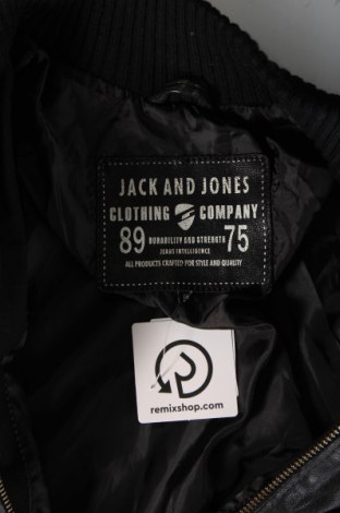 Geacă de piele pentru bărbati Jack & Jones, Mărime XL, Culoare Negru, Preț 450,66 Lei