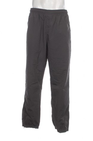 Pantaloni trening de bărbați Urban Classics, Mărime XL, Culoare Gri, Preț 48,95 Lei