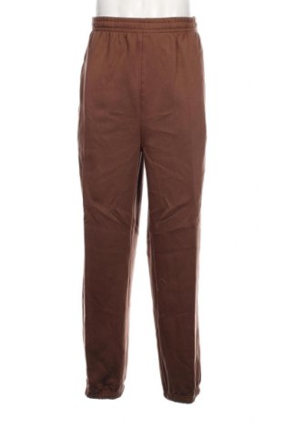 Pantaloni trening de bărbați Urban Classics, Mărime XXL, Culoare Maro, Preț 183,55 Lei