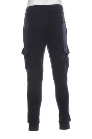 Pantaloni trening de bărbați Urban Classics, Mărime M, Culoare Albastru, Preț 305,92 Lei