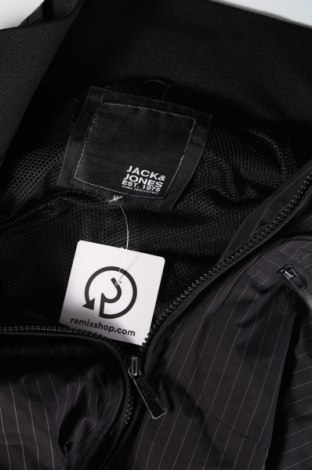 Ανδρικό μπουφάν Jack & Jones, Μέγεθος M, Χρώμα Μαύρο, Τιμή 11,67 €