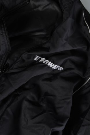 Pánska bunda  Newline, Veľkosť L, Farba Čierna, Cena  5,39 €
