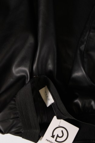 Φούστα VILA, Μέγεθος S, Χρώμα Μαύρο, Τιμή 5,22 €