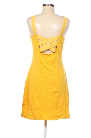 Šaty , Velikost M, Barva Žlutá, Cena  462,00 Kč