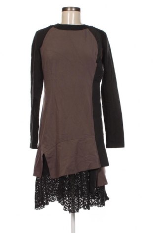 Kleid, Größe M, Farbe Aschrosa, Preis 3,86 €
