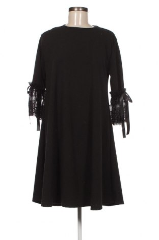 Šaty , Velikost M, Barva Černá, Cena  568,00 Kč