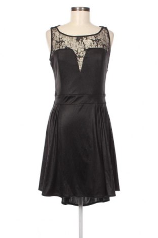Kleid Guess, Größe L, Farbe Schwarz, Preis 30,81 €