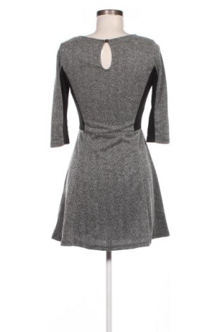 Kleid H&M Divided, Größe M, Farbe Grau, Preis € 4,04