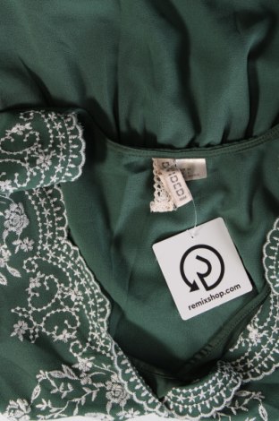 Kleid H&M Divided, Größe XS, Farbe Grün, Preis € 20,18