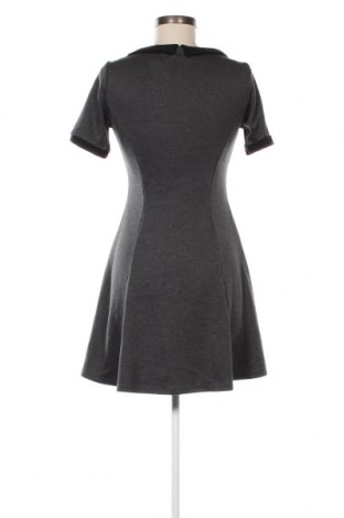 Kleid H&M Divided, Größe M, Farbe Grau, Preis 7,06 €