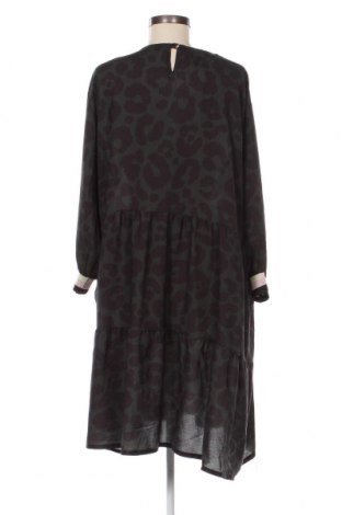 Kleid Lacony, Größe XL, Farbe Grün, Preis 20,04 €