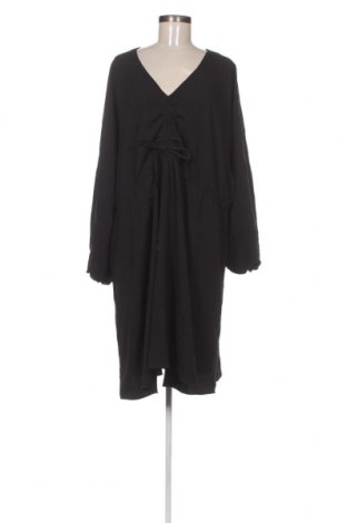 Φόρεμα Limited, Μέγεθος 5XL, Χρώμα Μαύρο, Τιμή 18,10 €