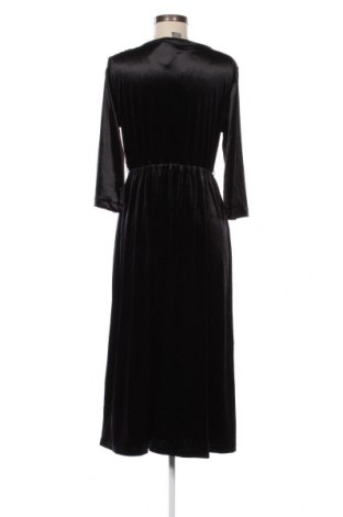 Šaty  Lindex, Velikost M, Barva Černá, Cena  324,00 Kč