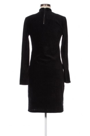 Šaty  ONLY, Veľkosť M, Farba Čierna, Cena  5,36 €