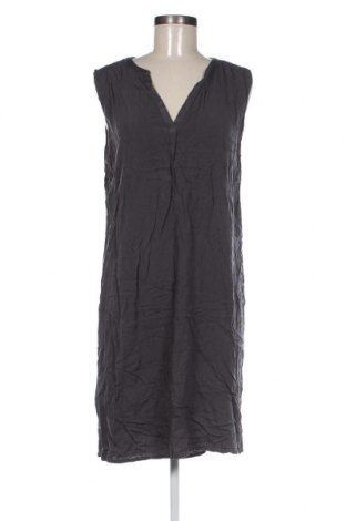 Kleid Q/S by S.Oliver, Größe L, Farbe Grau, Preis € 33,40