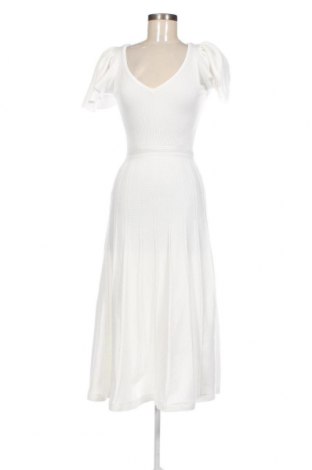 Kleid Reserved, Größe S, Farbe Weiß, Preis 27,70 €