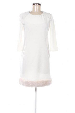 Kleid Rinascimento, Größe XS, Farbe Weiß, Preis 23,38 €