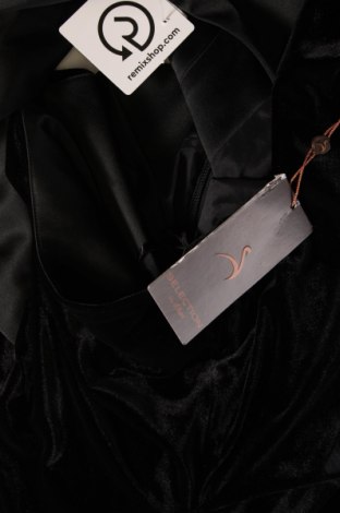 Šaty  S.Oliver, Veľkosť L, Farba Čierna, Cena  47,98 €
