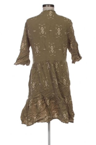 Kleid Saint Tropez, Größe M, Farbe Grün, Preis 12,36 €
