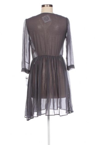 Šaty  Sisley, Veľkosť S, Farba Sivá, Cena  42,41 €