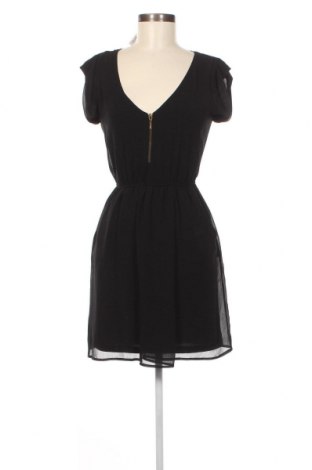 Φόρεμα Stradivarius, Μέγεθος S, Χρώμα Μαύρο, Τιμή 10,66 €