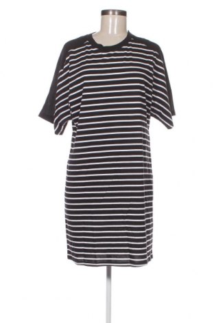 Kleid Superdry, Größe M, Farbe Mehrfarbig, Preis 31,96 €
