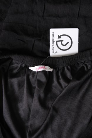 Šaty  Supre, Velikost M, Barva Černá, Cena  306,00 Kč