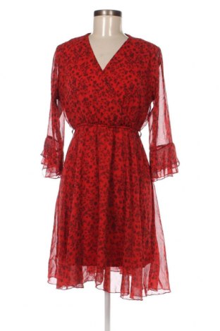Šaty  Trendyol, Velikost M, Barva Červená, Cena  765,00 Kč