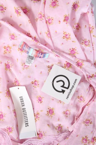 Kleid Urban Outfitters, Größe XXS, Farbe Rosa, Preis 8,35 €