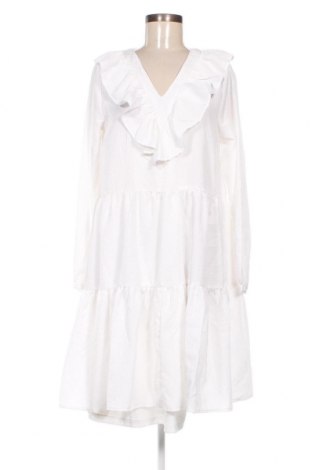 Kleid VRS Woman, Größe M, Farbe Weiß, Preis 19,21 €