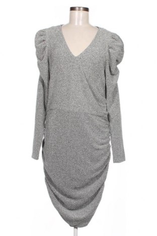 Kleid Vero Moda, Größe XL, Farbe Grau, Preis 19,54 €